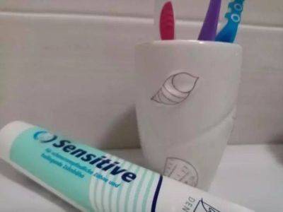 Зачем некоторые хозяйки смешивают зубную пасту с гелем для посуды: вы удивитесь - lifehelper.one