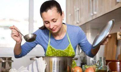 Не сливайте воду после варки овощей для оливье. Вот 4 случая, когда она пригодится - milayaya.ru