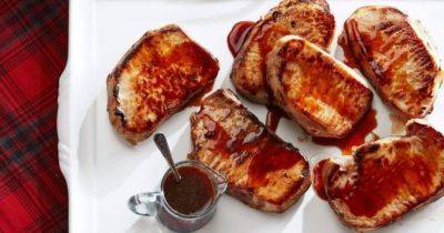 Рецепт страви на Новий рік 2024: свинячі відбивні в глазурі - womo.ua