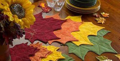 Осеннее настроение: салфетки в виде кленовых листьев - milayaya.ru