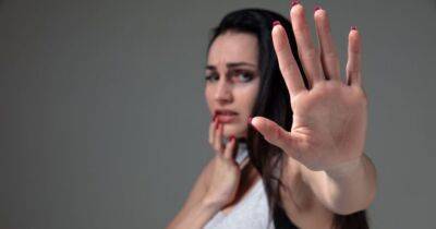 Українські жінки стали більш уразливими до сексуального насильства після російського вторгнення, – дослідження - womo.ua