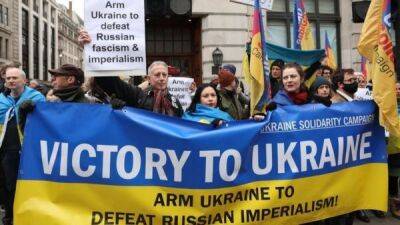Владимир Путин - В Лондоне прошел марш солидарности с Украиной. Фото - fokus-vnimaniya.com - Россия - Украина - Лондон