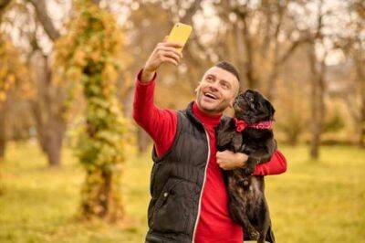 Исследование: у тех, кто добавил в профиль фото с собакой, больше шансов найти вторую половинку в интернете - chert-poberi.ru - Англия - Испания