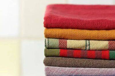 Как отстирать кухонные полотенца от застарелых пятен: возвращаем первозданную чистоту - lifehelper.one