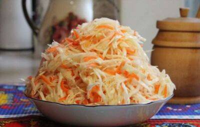 5 советов, как приготовить вкусную квашеную капусту, которую съедят в один присест - milayaya.ru