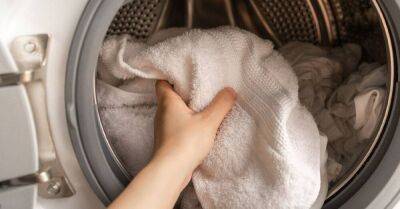 Неопытные хозяйки совершают одну ошибку при стирке, из-за которой полотенца источают неприятный запах - lifehelper.one