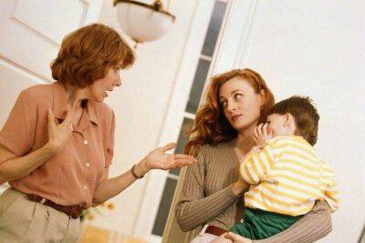 Родительский газлайтинг: как общаться с мамой, когда ты сама уже мама - lifehelper.one