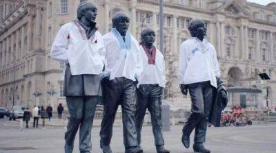 У Ліверпулі пам’ятник The Beatles одягли у вишиванки: фото - womo.ua - Україна - місто Франциск