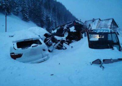 В Румынии отель завалило снегом после схода лавины - chert-poberi.ru - Румыния