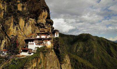 Самые необычные храмы мира: 10 культовых сооружений, которые поражают воображение - fokus-vnimaniya.com - Китай - Япония - Бутан - Бирма - Пекин
