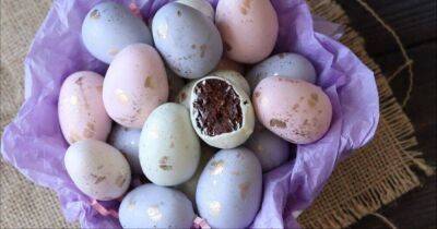 Вкусные пасхальные яйца на основе бисквита: хороши и как декор и как подарок на Пасху - lifehelper.one