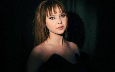Євробачення 2023 в Ліверпулі: 20-річна представниця Естонії підкорила потужним вокалом (ВІДЕО) - hochu.ua - Эстония
