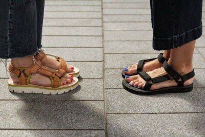 Какие женские сандалии в моде летом 2023 - lifehelper.one