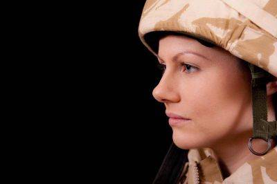 В каких странах женщины обязательно служат в армии? - lifehelper.one - Израиль - Кндр