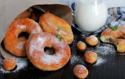 Будуть танути у роті: елементарний рецепт фантастичних пончиків на молоці - hochu.ua