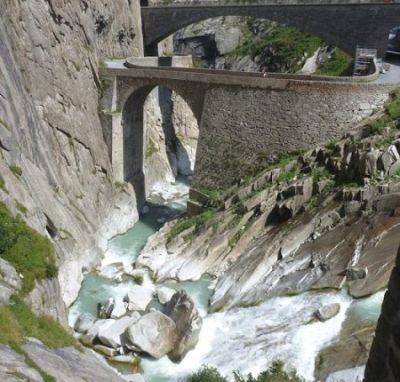Дьявольский мост, по которому раньше не могли разойтись даже две повозки: мистическое место в Швейцарии - fokus-vnimaniya.com - Швейцария