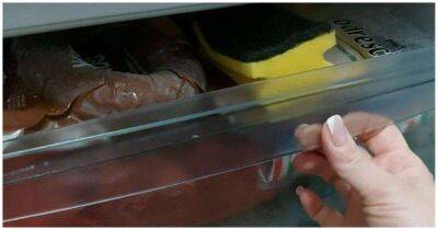 Положите 3 губки в морозилку: поможет решить несколько проблем с холодильником - lifehelper.one