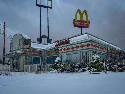 Снимки заброшенной закусочной McDonald’s, застывшей во времени - chert-poberi.ru