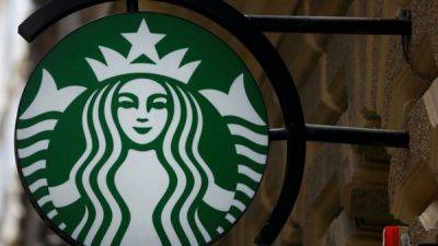 Starbucks заплатит уволенной белой сотруднице 25,6 млн долларов по делу о расовой дискриминации - fokus-vnimaniya.com - Сша - штат Нью-Джерси - Филадельфия
