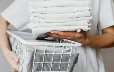 Навіщо використовувати оцет під час прання? Геніальний лайфхак, яким користуються лише досвідчені господарки - hochu.ua