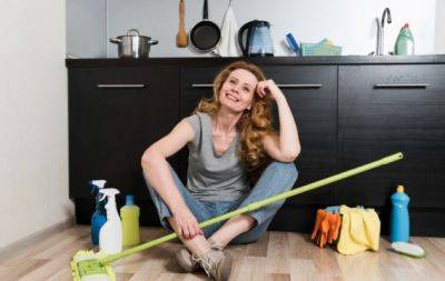 Економія часу та зусиль: 5 порад для швидкого й ефективного миття підлоги на кухні - hochu.ua