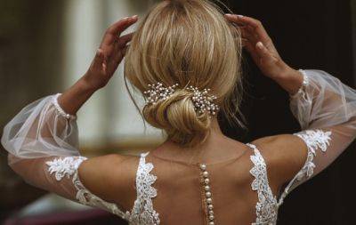 Найвишуканіші весільні зачіски на довге волосся (ФОТО) - hochu.ua