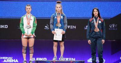Українські важкоатлетки завоювали 18 медалей на чемпіонаті Європи: фото - womo.ua - Молдавия - місто Софія