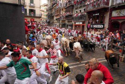 Испанский фестиваль забегов с быками Сан-Фермин снова отметился жертвами среди участников - porosenka.net - Сша - Испания