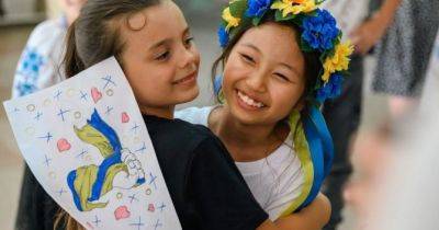 В Україну приїхала 10-річна японська волонтерка: деталі - womo.ua - Япония - місто Миколаїв