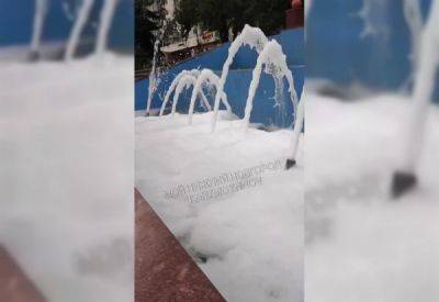 В Нижнем Новгороде горе-экспериментаторы залили моющее средство в фонтан - porosenka.net - Нижний Новгород