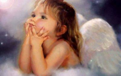 День Ангела Юлії: яскраві листівки та гарні привітання - hochu.ua