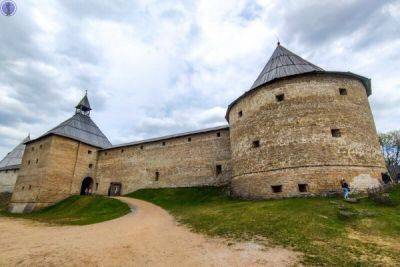 Эта крепость в Старой Ладоге пропитана историей сражений - porosenka.net