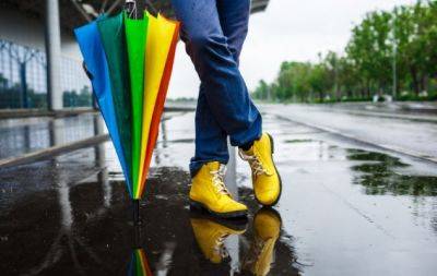 Нашіптано погодою: як вберегти взуття від неочікуваних дощів - hochu.ua