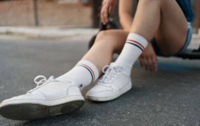 Ідеальний білий: як зберегти зовнішній вигляд білого взуття - hochu.ua