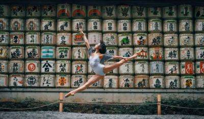 Азиатский балет на фоне городских пейзажей - chert-poberi.ru - Сингапур