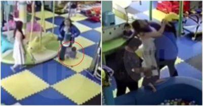 В игровом центре Кызыла женщина пнула ребёнка ногой и избила за замечание его мать - porosenka.net - Кызыл