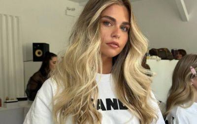 Новий тренд фарбування волосся підриває Instagram: дивіться, як виглядає фарбування Scandi Hairline (ФОТО) - hochu.ua