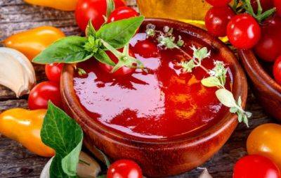 Магазинного кетчупу більше не захочете: домашній соус, втричі смачніший, ніж з пачки (РЕЦЕПТ) - hochu.ua