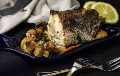 П’яна риба: страва, яку з’їдять разом зі сковорідкою (РЕЦЕПТ) - hochu.ua