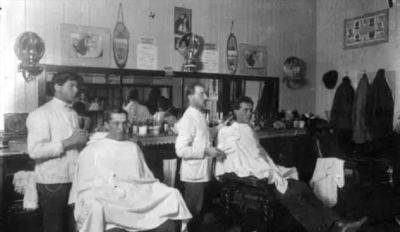 Петр I (I) - Почему в прошлых веках парикмахеры были уважаемыми людьми и имели высокий статус - milayaya.ru - Санкт-Петербург