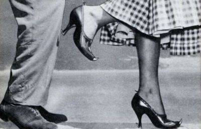 Зачем в середине 20 века женщины носили туфли с шипами - milayaya.ru - Италия