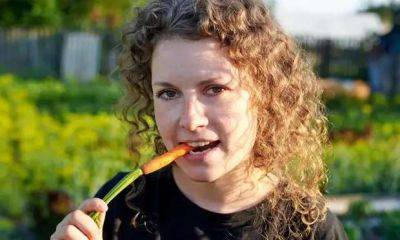 Гастроэнтеролог Кашух назвала принципы питания женщин для молодости и красоты - milayaya.ru