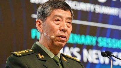 В Китае из поля зрения исчез министр обороны Ли Шанфу. Неофициально это связывают с коррупцией - fokus-vnimaniya.com - Китай - Сша