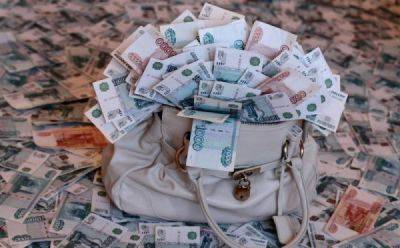 Мошенники обманули женщину и её дочерей, уговорив набрать кредитов на 12 миллионов - porosenka.net - Омская обл.