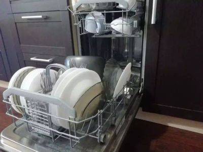 Как избавиться от запаха в посудомоечной машине: на помощь приходит уксус - всё будет сиять от чистоты - lifehelper.one