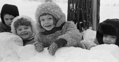 Современные дети не любят зиму, а вот советских малышей едва ли можно было загнать с улицы, на то есть причины - lifehelper.one