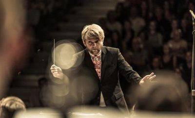 Українського диригента Борнмутського симфонічного оркестру нагородили орденом від короля Британії - womo.ua
