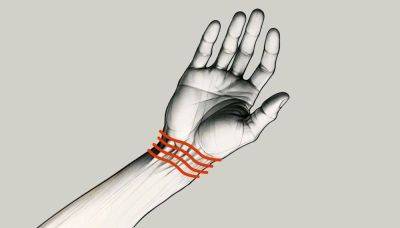 Судьбоносные «браслеты» на руках: что означают линии и их количество на запястьях? - lifehelper.one