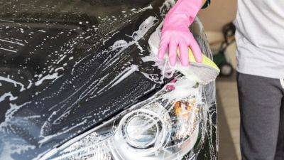 Почему нельзя мыть машину летом: важный нюанс с температурой - nashsovetik.ru