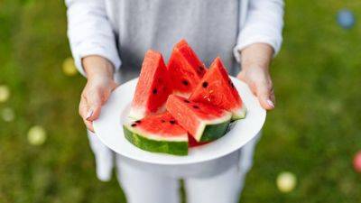 Самая полезная летняя ягода: можно ли похудеть на арбузах? - nashsovetik.ru